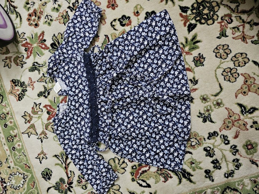 Tiny button dress (Category: Babies & Kids Fashion) located in Seberang Perai. Submitted by ardikamar (Listing ID 1279769480, Image 1). Description: nice cooling cotton material. condition is still superb (8/10).