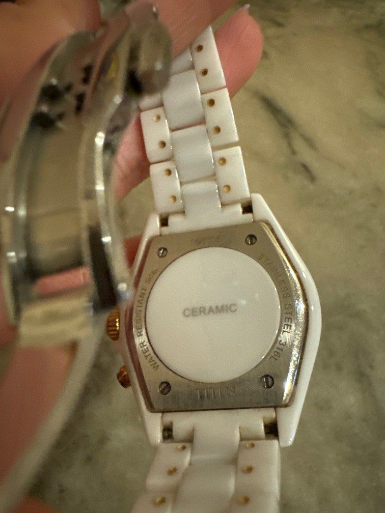 Titus (Category: Watches) located in Sitiawan. Submitted by tracy941008 (Listing ID 1279894921, Image 3). Description: Not using because have another watch..