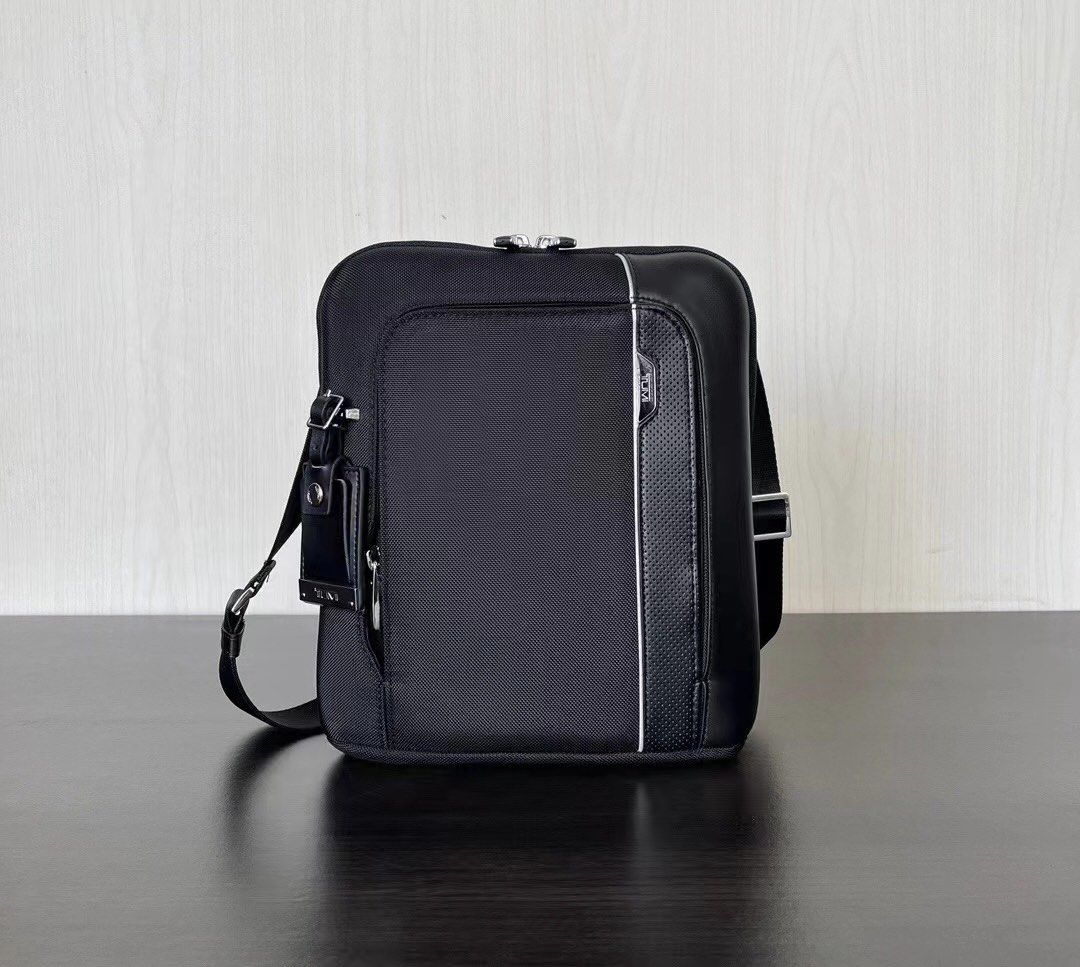 Tumi lyons cheap crossbody