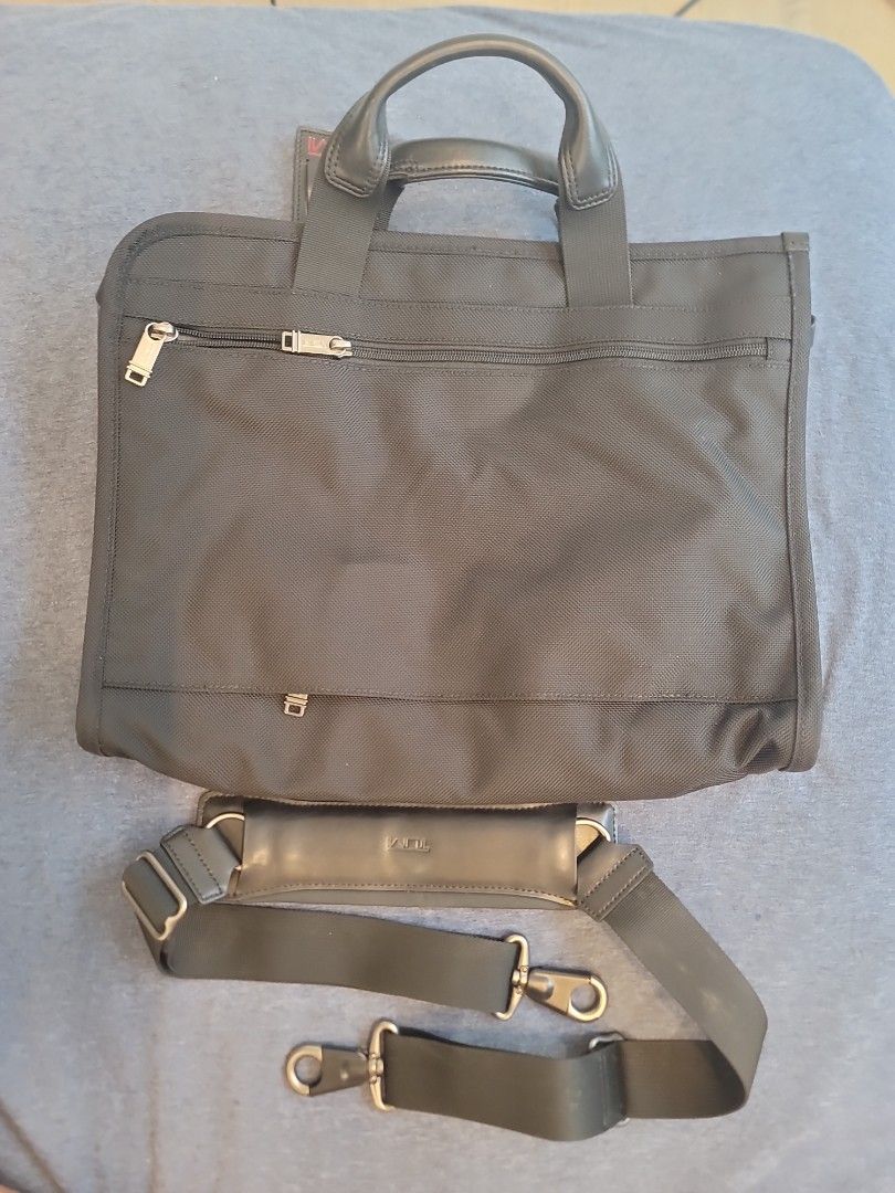 Soft briefcase hot sale with shoulder strap