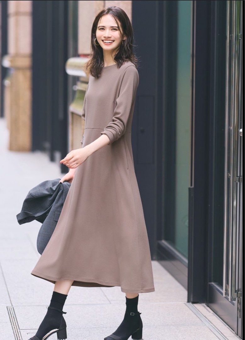 Uniqlo long sleeve dress top