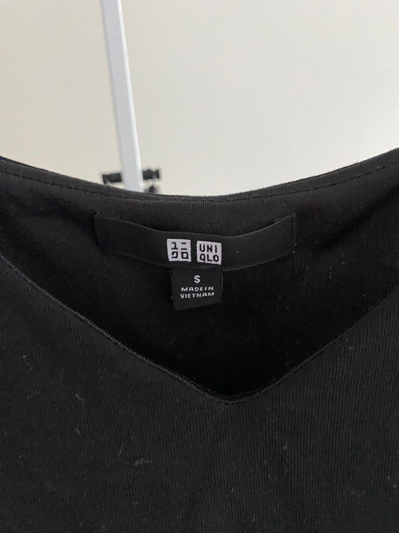 UNIQLO Sleeveless Jumpsuit - SMALL (Category: Jumpsuits) located in Taguig. Submitted by hahaloserr (Listing ID 1279740600, Image 3). Description: Barely used. RFS - too loose on me.