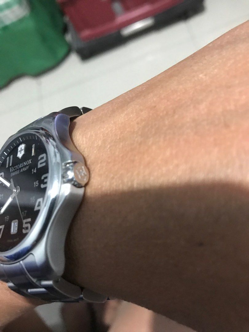 Victorinox 241358 store