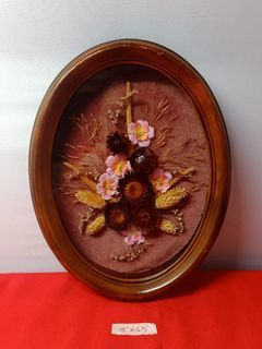 Vintage 9"x6.5" Dried Flower Pressed Framed home decor from UK 795  *F37