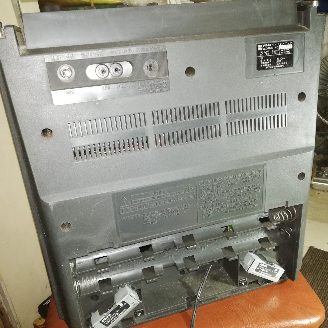 vintage national wireless amplifier (Category: Soundbars, Speakers & Amplifiers) located in Paranaque City. Submitted by 4thestate.surplusan (Listing ID 1279888846, Image 3). Description: a,vtg national wireless amplifier fr japan. tested tape and recorder, w microphone, 110-volts.