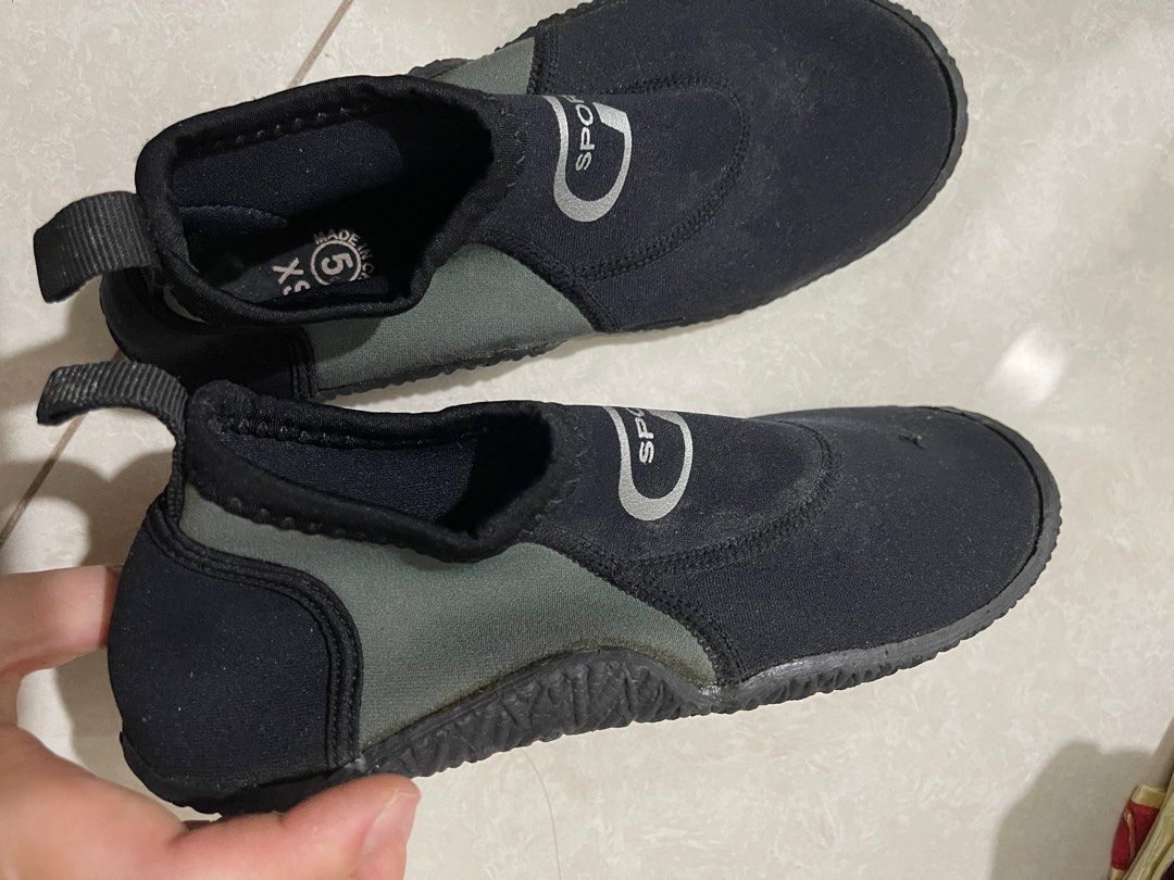 Wet shoes decathlon on sale