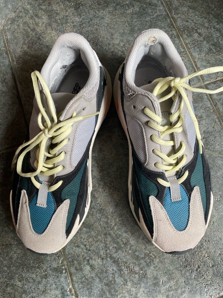 WTS YEEZY 700 Wave Runners