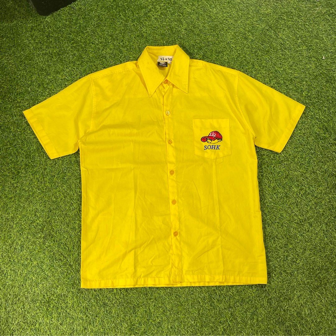 Early 00's SOHK School Of Hard Knocks y2k Hip Hop Graphic Yellow T-Shirt