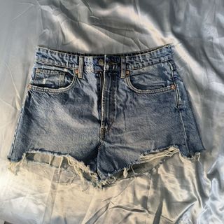 (Category: ) located in . Submitted by coreleeyo (Listing ID 1279924290, Image 1). Description: .