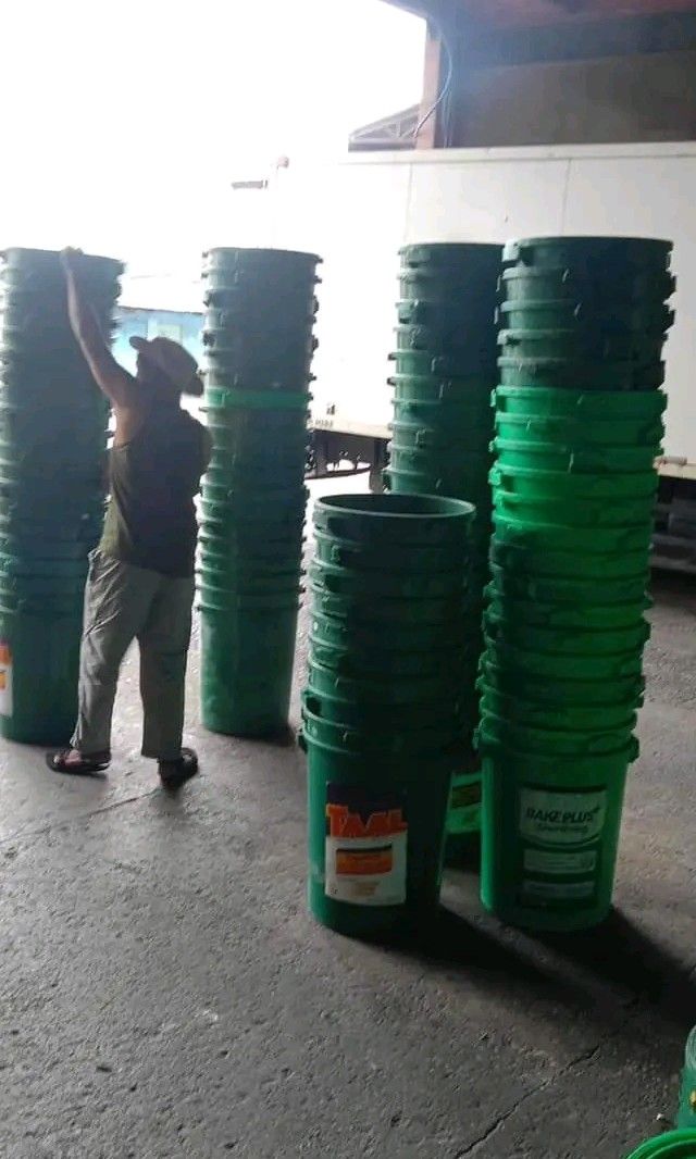 65L EMPTY DRUM (LINISIN PA) (Category: Storage Boxes & Baskets) located in Manila. Submitted by itsmonico391240 (Listing ID 1280284395, Image 3). Description: 135 wholesale price minimum 100pcs 250 each ready to use location:san rafael bulacan.