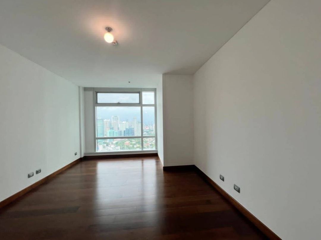 3 Bedroom Unit two Roxas Triangle, Makati for rent Tower The