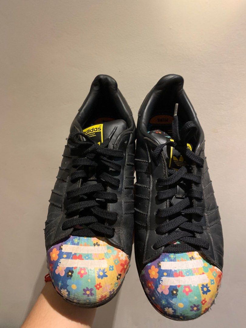 Pharrell adidas shell outlet toe