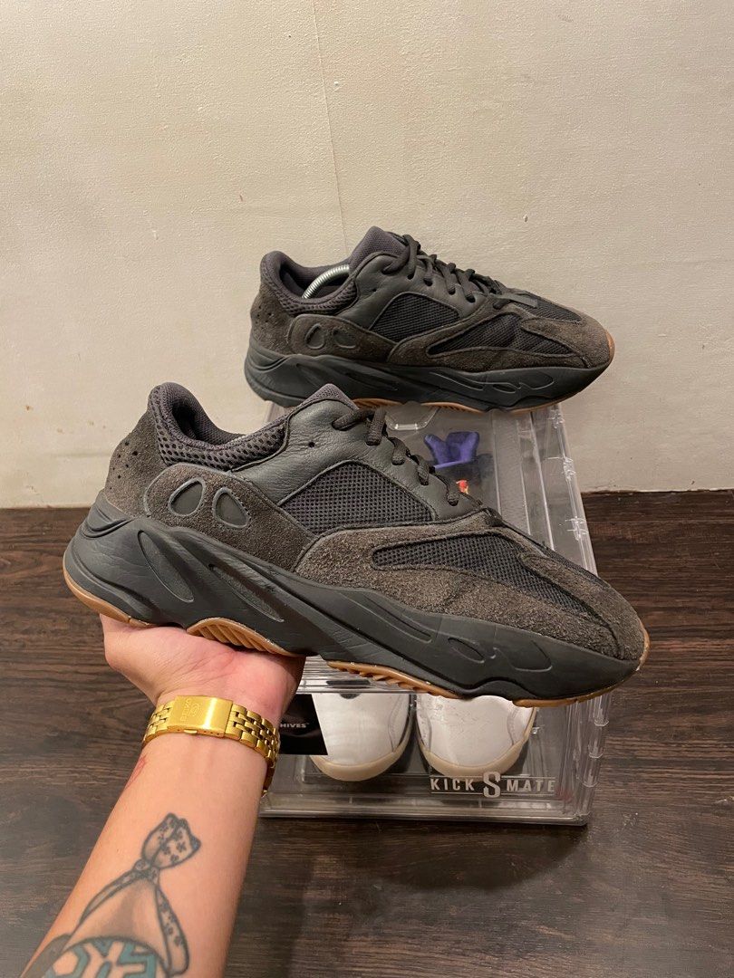 Adidas Yeezy 700 UB