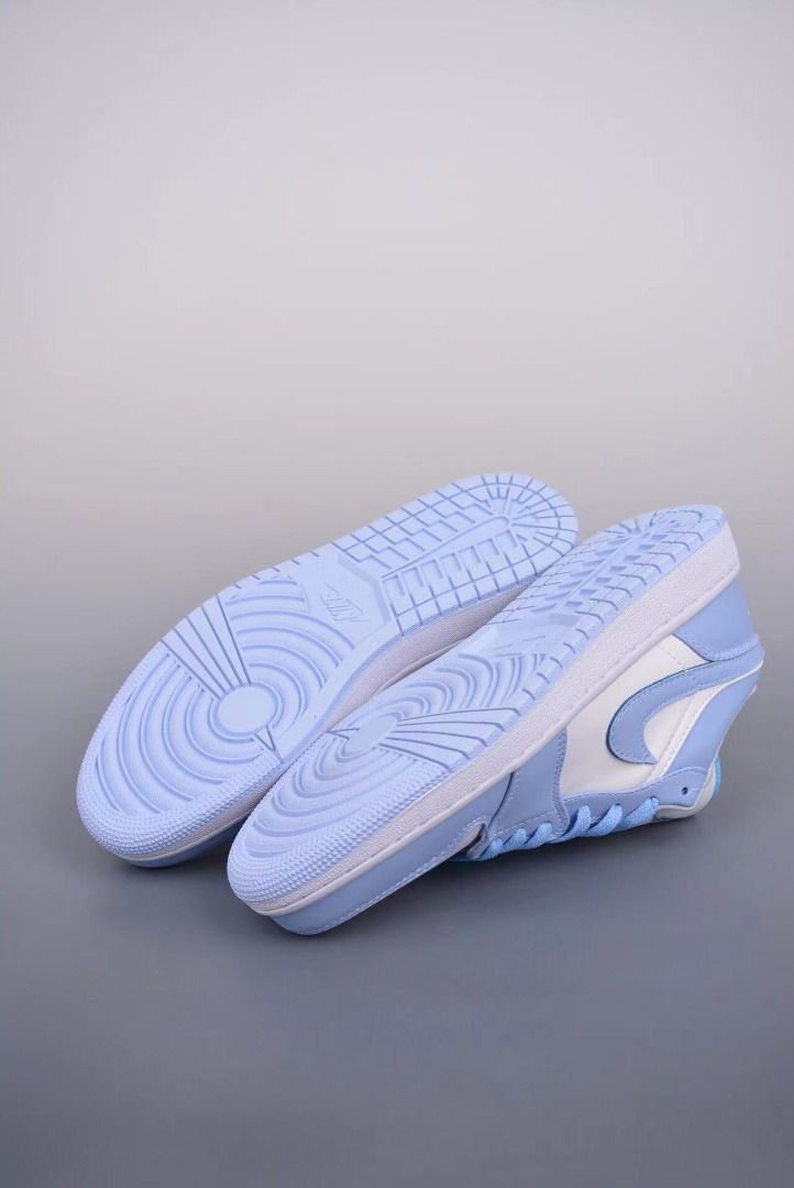 Air jordan 1 low white light blue toe