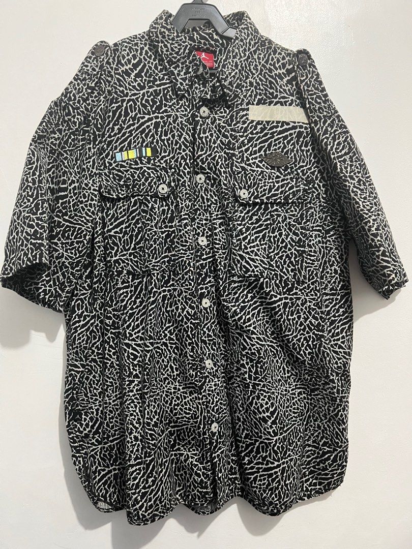 Air Jordan Elephant Print Polo (Category: Tshirts & Polo Shirts ) located in Makati City. Submitted by Row23 (Listing ID 1280093431, Image 1). Description: Gifted/ Closet Queen XXL on tag Dimes- 26.5x32.5 10/10 3K +sf MOP- Gcash JNT Courier .