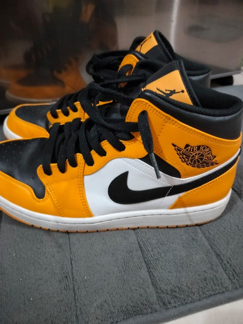 Nike air outlet jordans yellow