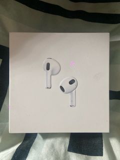 （分類：）位於 。 由 buysomthingggg 提交（商品編號 1280228646，圖片 1）。簡介： 。