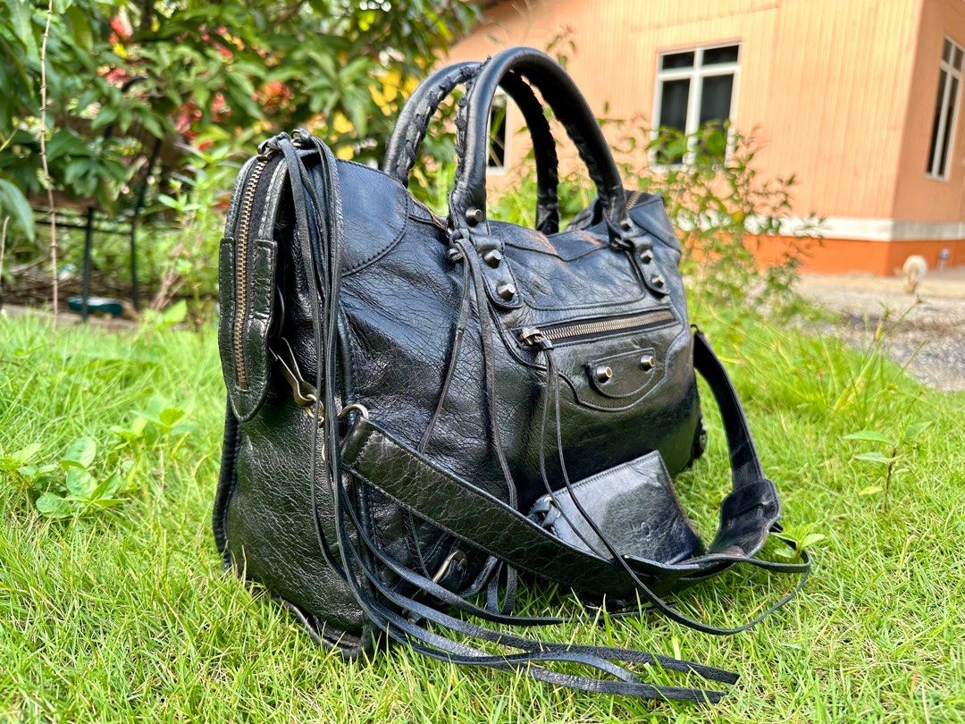 Balenciaga classic city medium sales