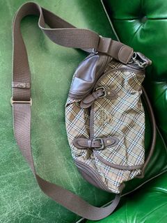 Burberry blue label hotsell bag price