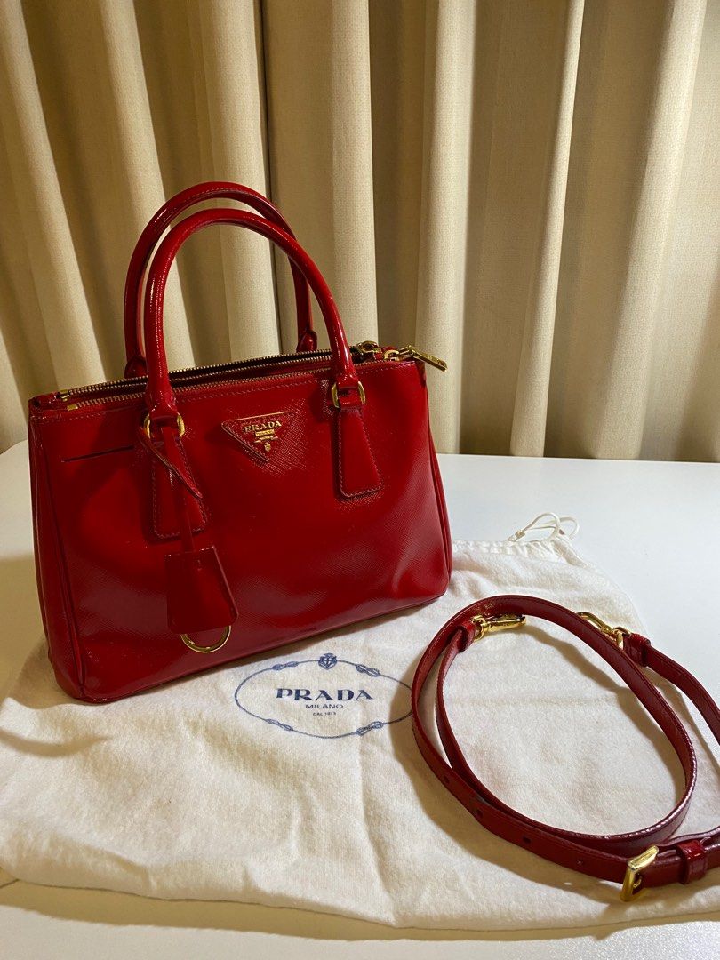 Prada sales galleria red