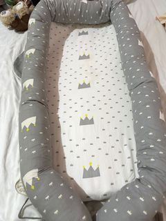 Parentlab journeybee portable online crib