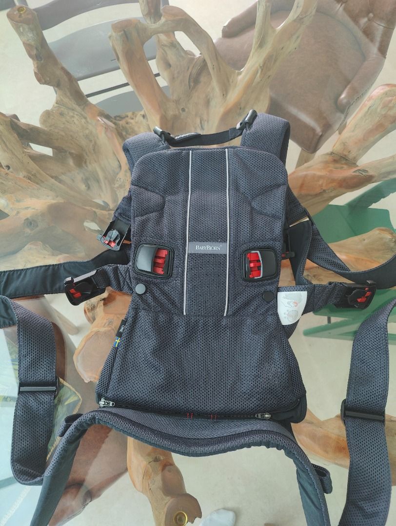 Baby bjorn deals one used