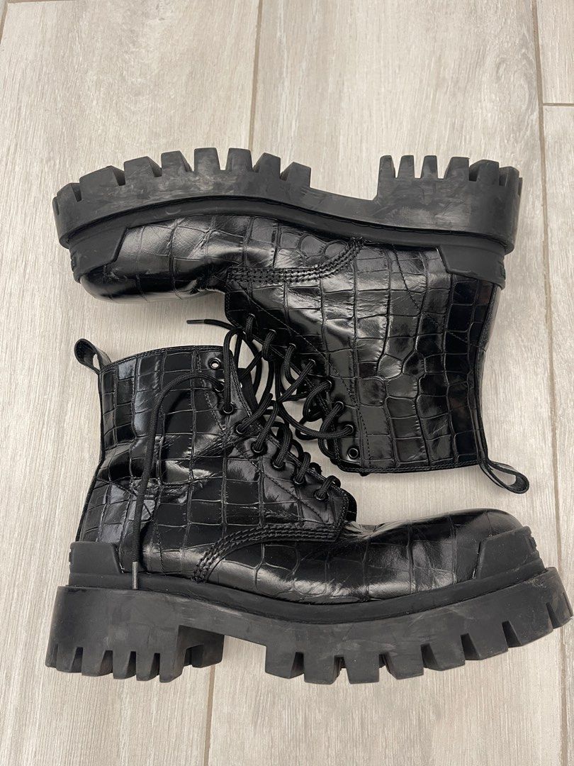 Balenciaga Strike Boots Croc Effect Size 41, 名牌, 鞋及波鞋- Carousell