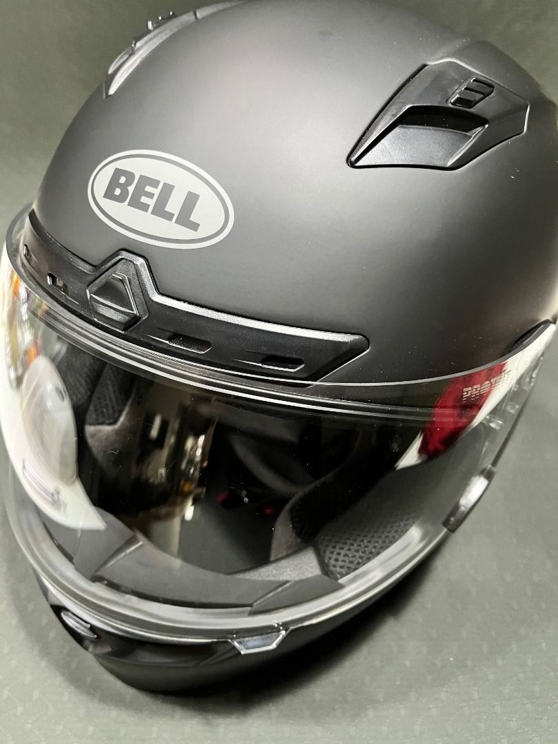 Bell Qualifier Photochromic Lens (Category: Helmets and other Riding Gears) located in Pasay City. Submitted by bonggem (Listing ID 1280159521, Image 2). Description: BELL Qualifier DLX Mips - ProTint (photochromic lens) - 2 times used - with bag - No scratches - Original price 16,500 Selling Price 10,000 For Inquiries: Call/Text 09052825514.