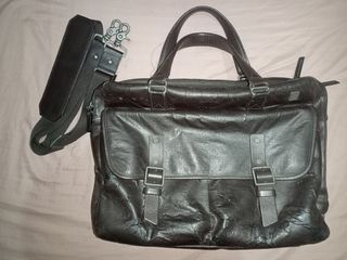 Brown Leather Bag ( TECH) )