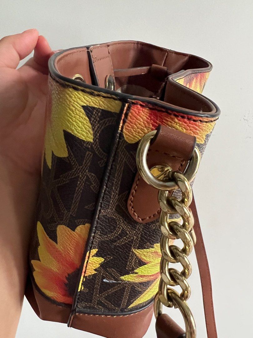 Sunflower wallet calvin best sale klein