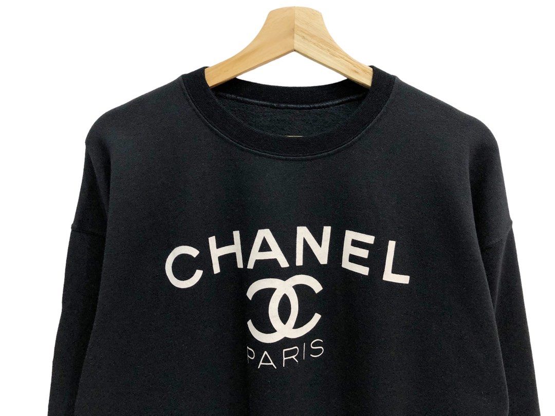 Black chanel sweatshirt top