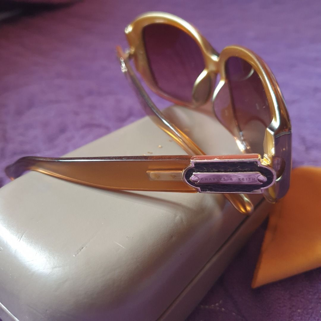 Charles and Keith Sunglasses (Category: Sunglasses & Eyewear) located in Baguio. Submitted by formorecravings (Listing ID 1280115804, Image 2). Description: Authentic vintage piece Used once in an event .