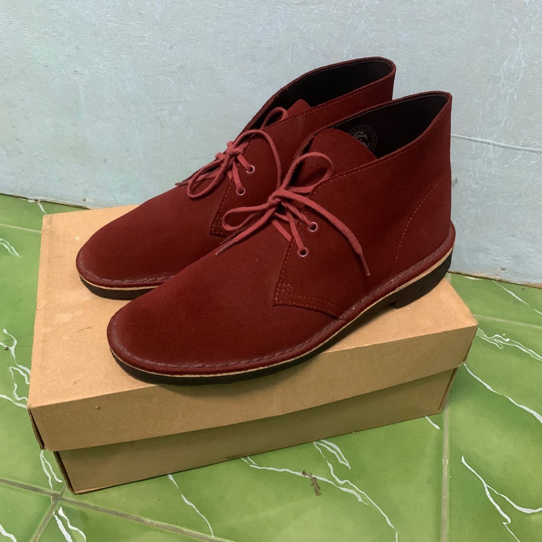 Clarks desert boot red 2025