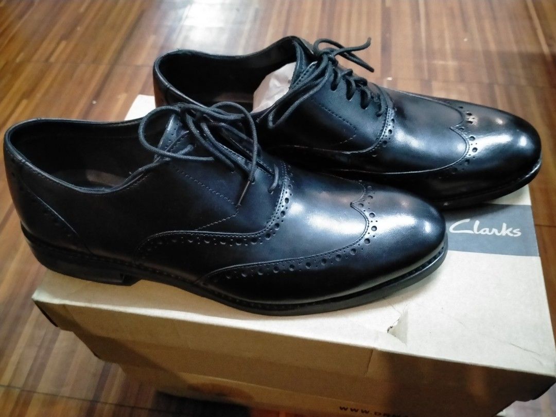 Clarks store edward walk