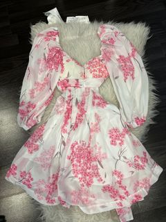 (Category: ) located in . Submitted by mywardrob3 (Listing ID 1280192653, Image 1). Description: .