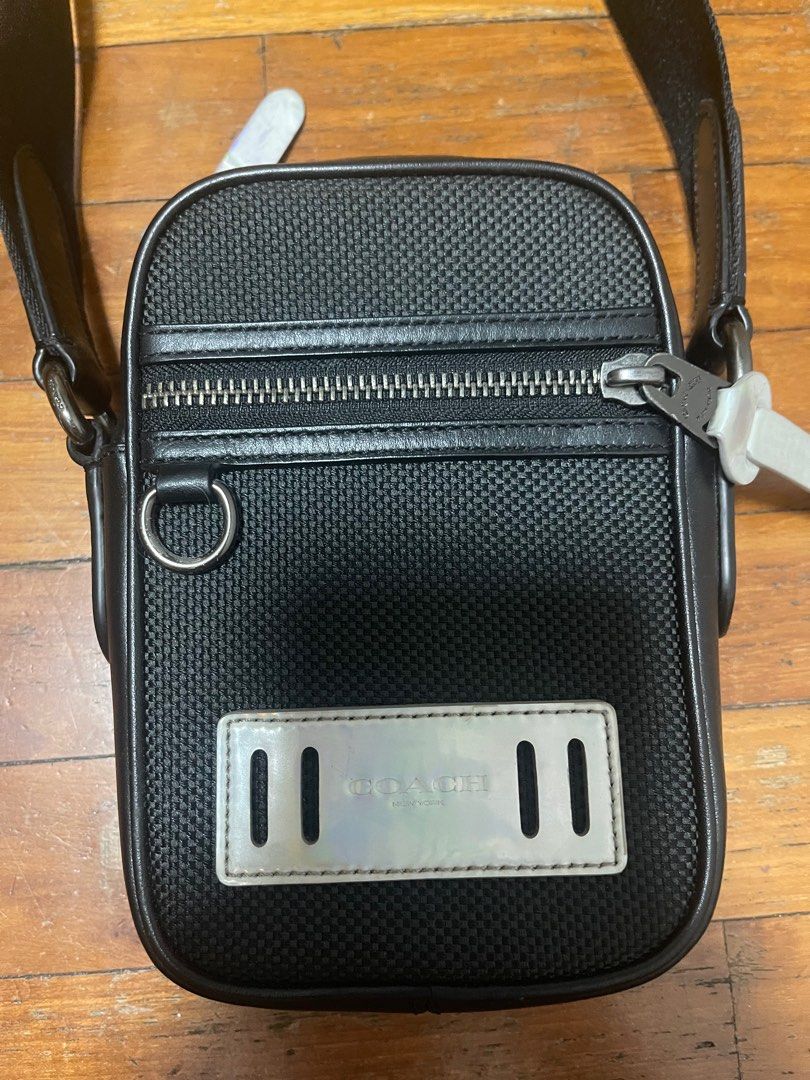 Coach terrain 2025 crossbody bag
