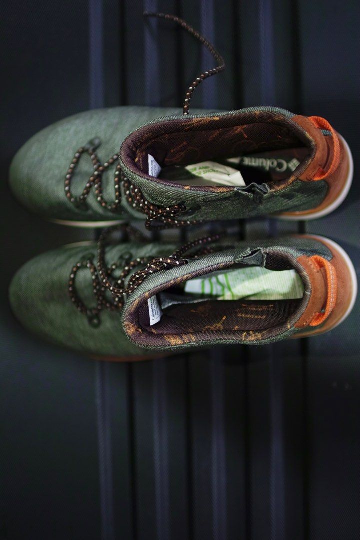 Columbia casual sales shoes