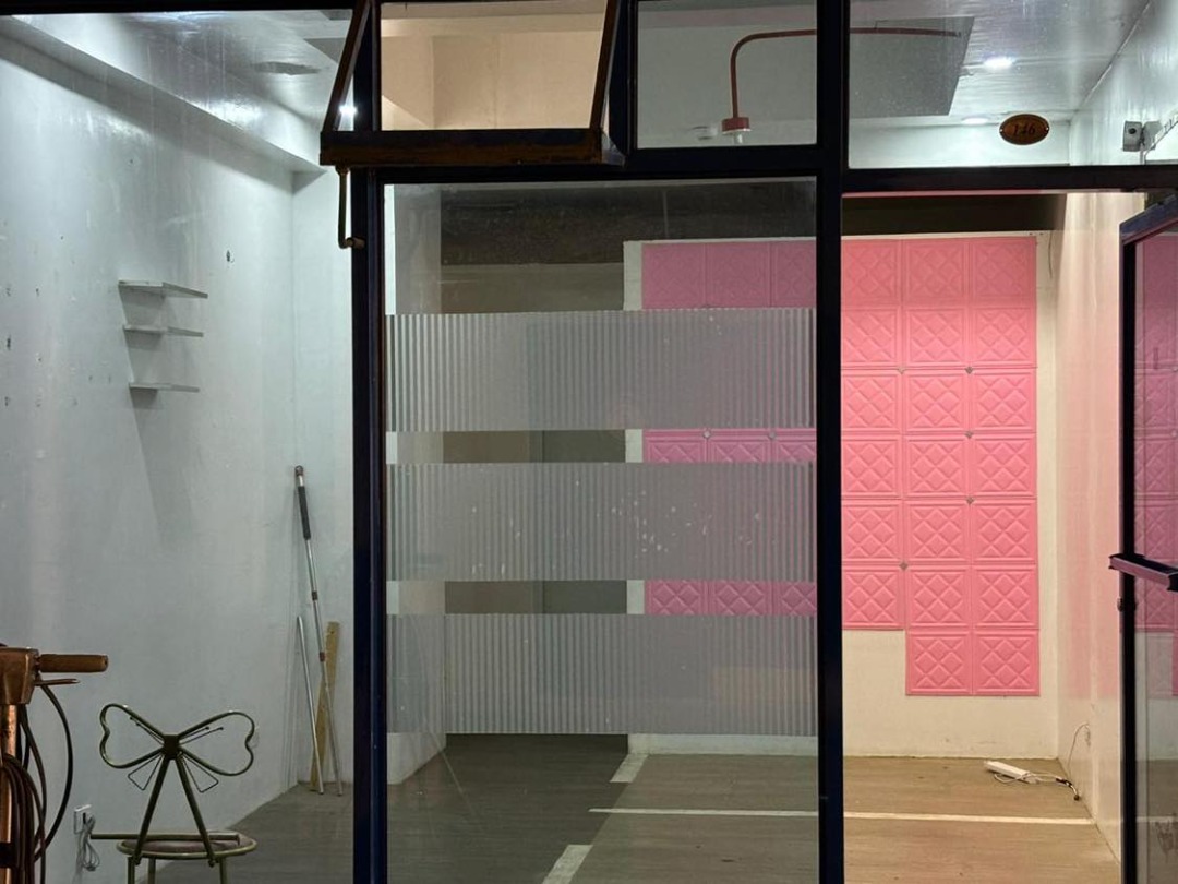 Commercial unit for rent Manila Residence tower 2 opposite DLSU Taft