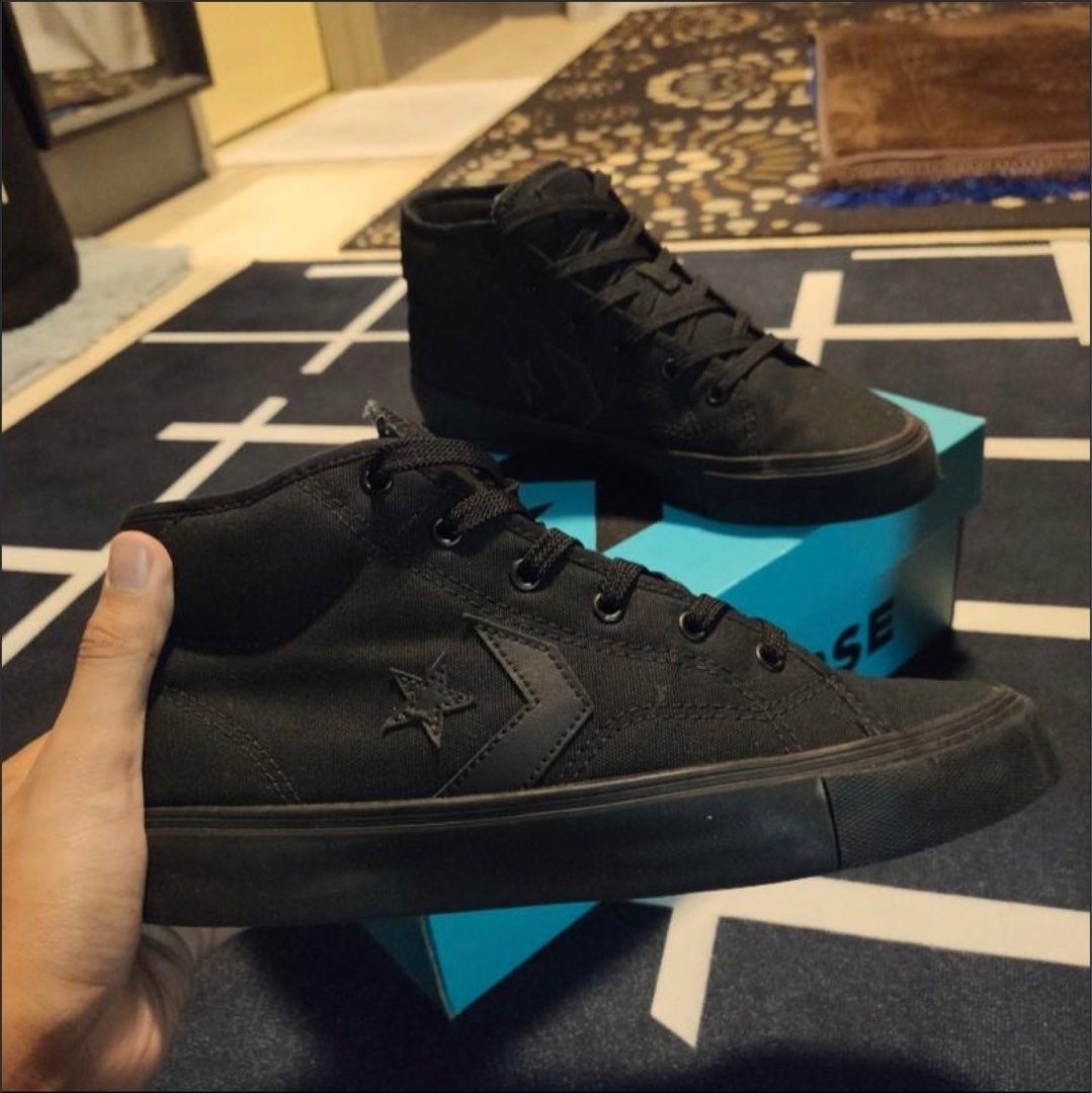 Converse hi top replay trainers best sale