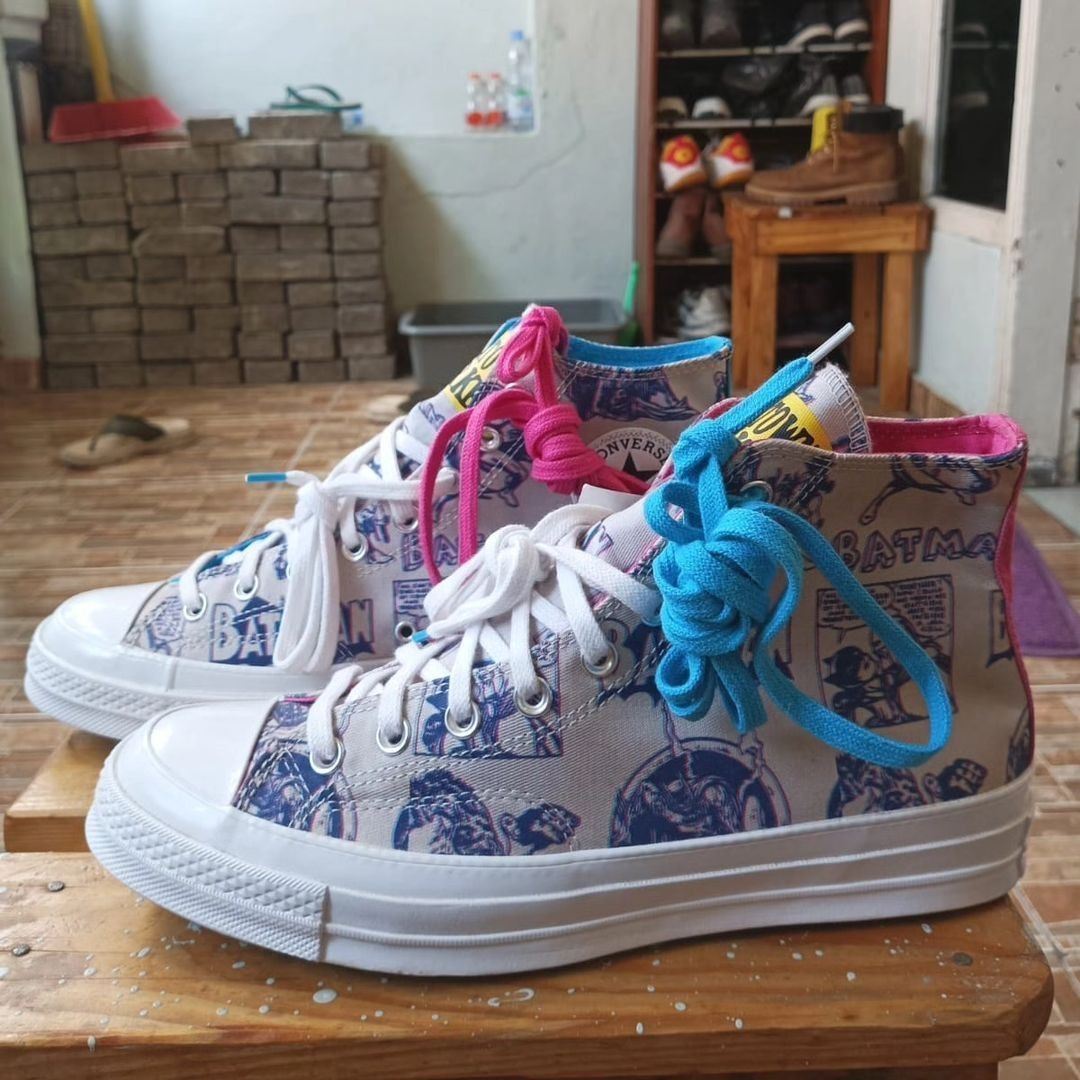 Converse approprate x Market