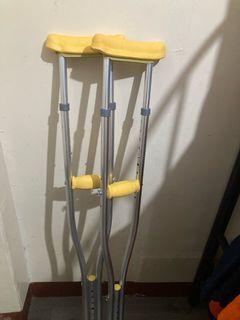 Crutches/Saklay