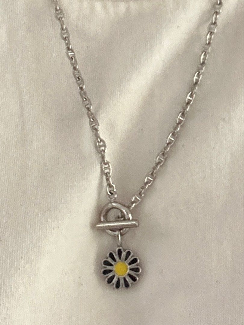 Cute Daisy Necklace