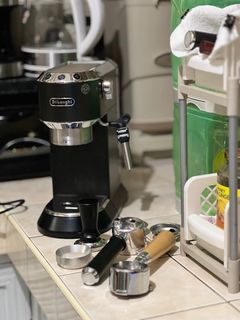 Delonghi dedica e685 with free bottomless porta filter dosing ring and decent tamper