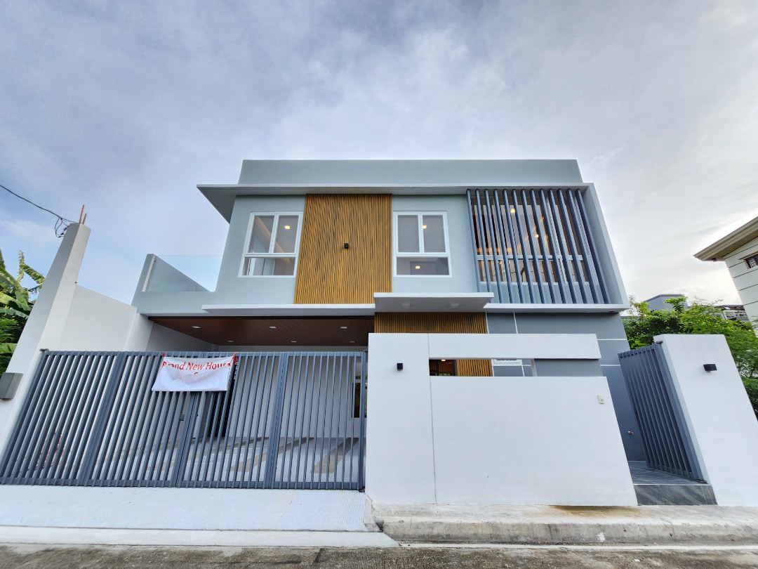 FOR SALE Modern Single Attached House and Lot in Greenwoods Executive