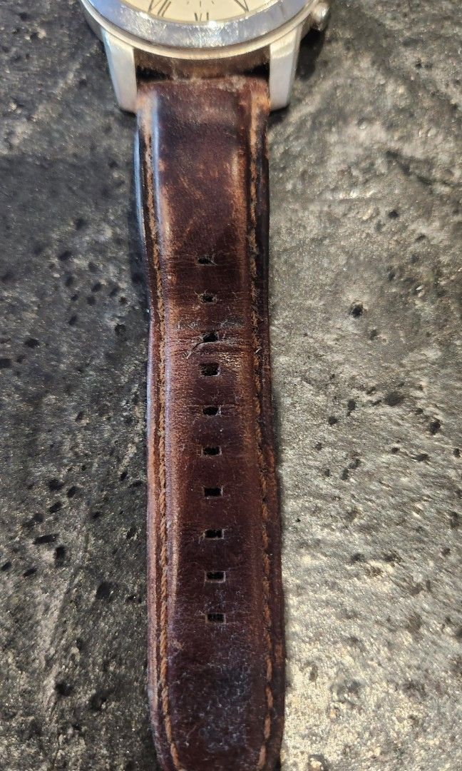 White face watch top