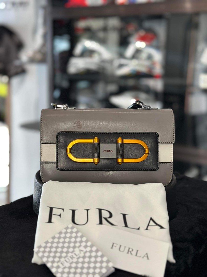 Furla bellaria price store