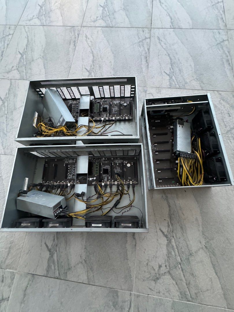 GPU Rig Riserless Case 8 slots (Category: Other Accessories) located in Klang. Submitted by azackliew (Listing ID 1280186906, Image 1). Description: Riserless Case for 8 GPU Slot B75 Platform (65mm) - Dimension 70x38x17cm - Weight 7KG+- - 8 slot riserless board for GPU - 65mm Gap for GPU Slot - Intel CPU - 4GB DDR3 Ram - 4×120mm Fan - 4 × USB 2.0 Port - 1 x VGA Port - 1 x Ethernet Port - 1x mSATA SSD Slot.