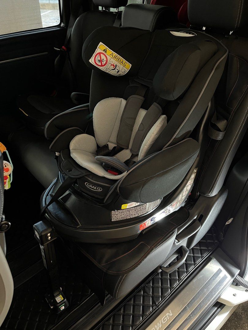 Graco Turn2Reach car seat newborn to 4 isofix