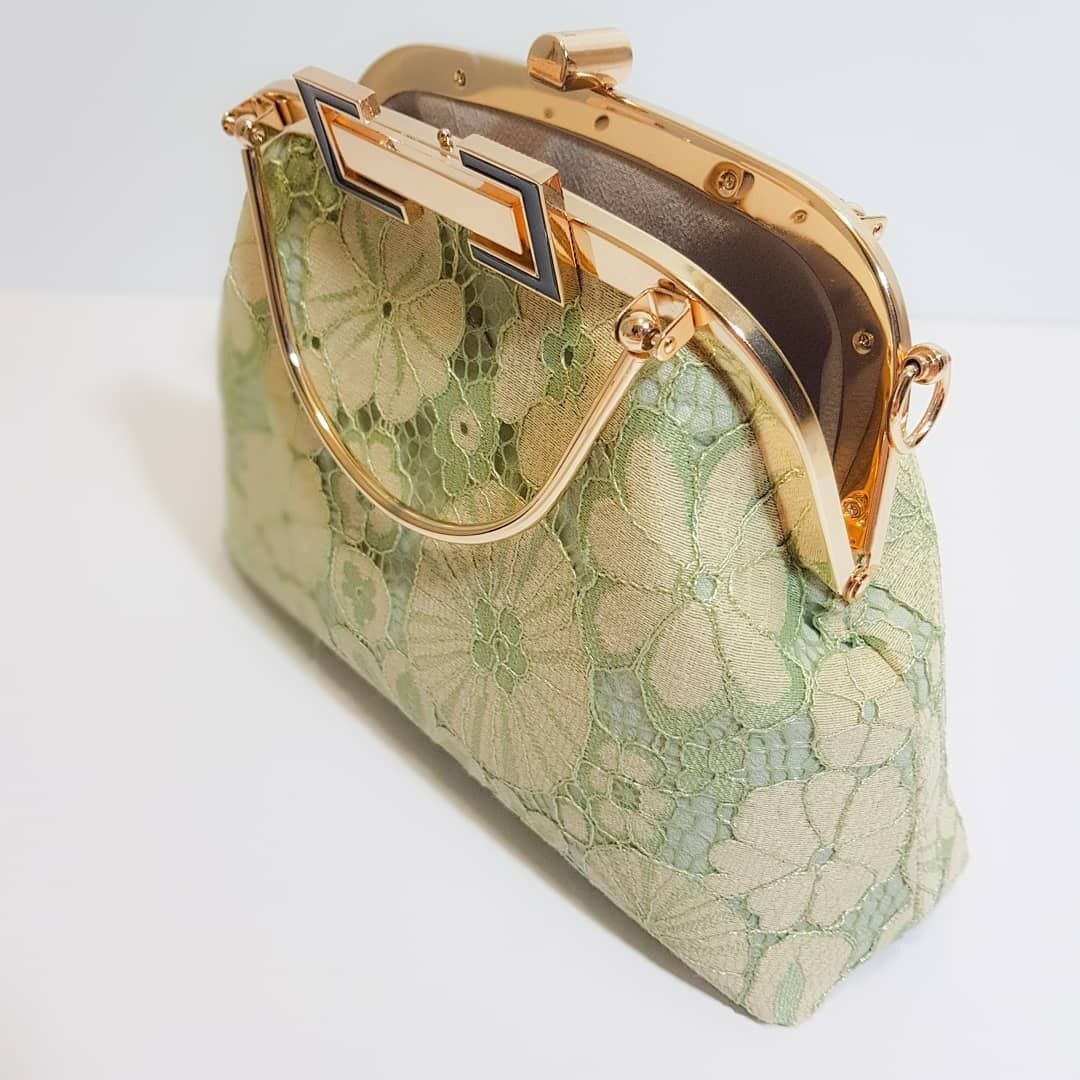 Green clutch bags for weddings sales