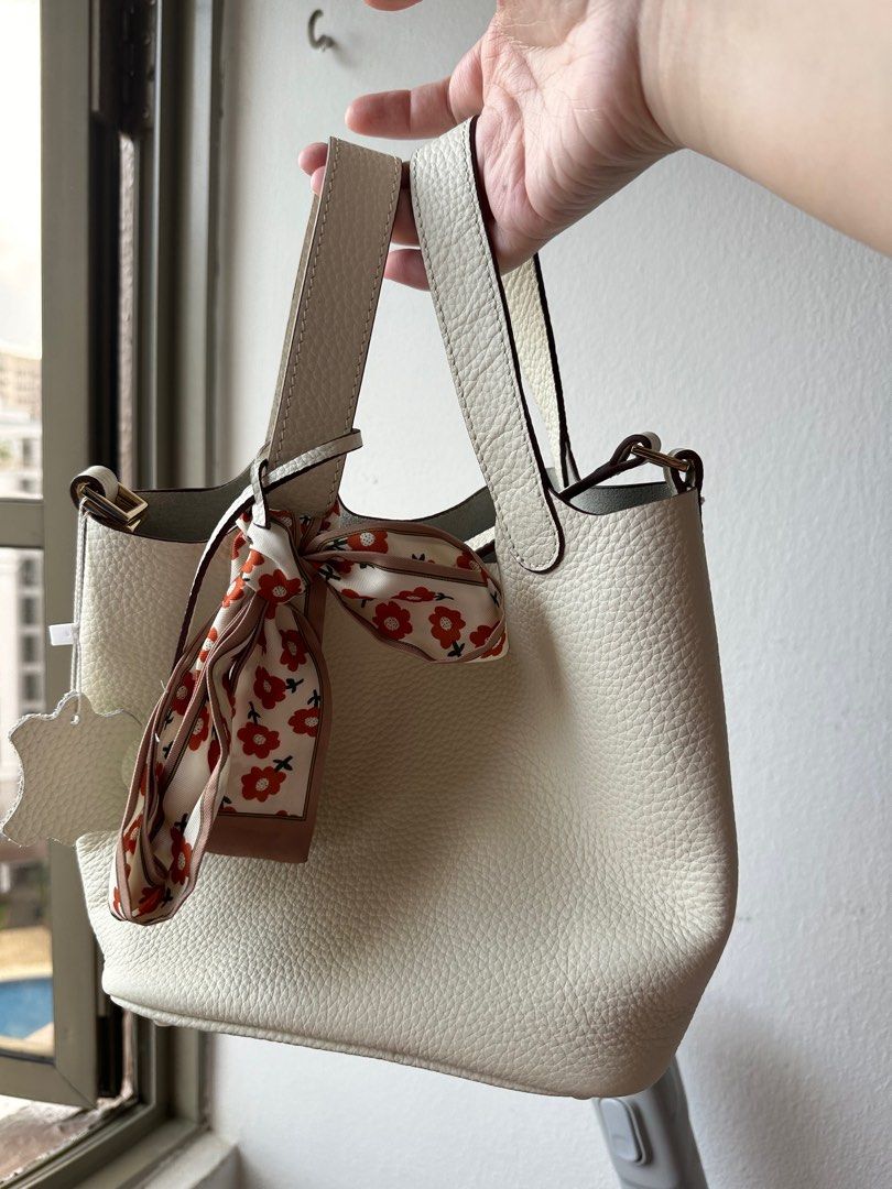 White colour bag outlet